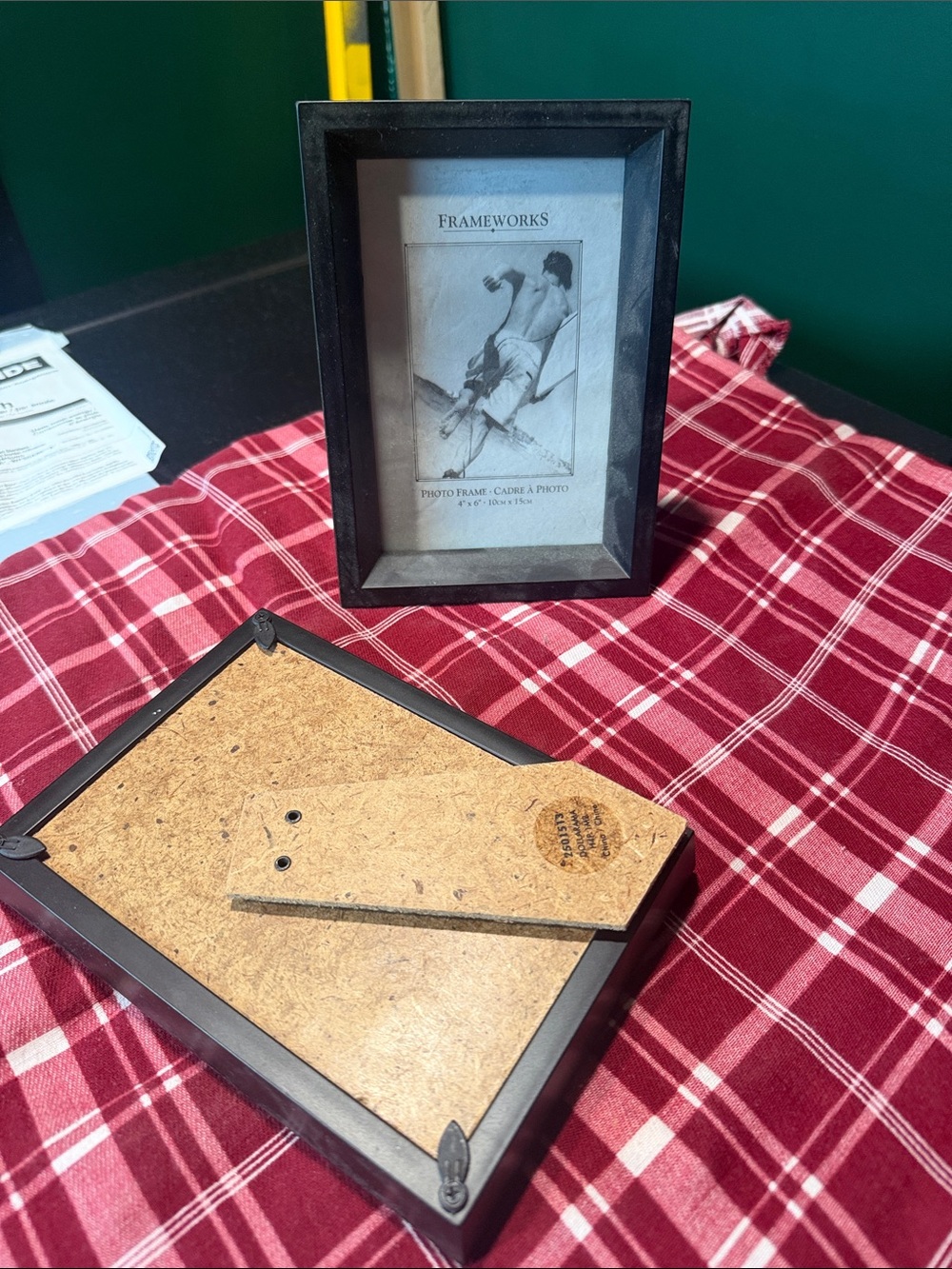 Black 'Frameworks' Photo Frames - 4” x 6” set of 2 frames -one is damaged